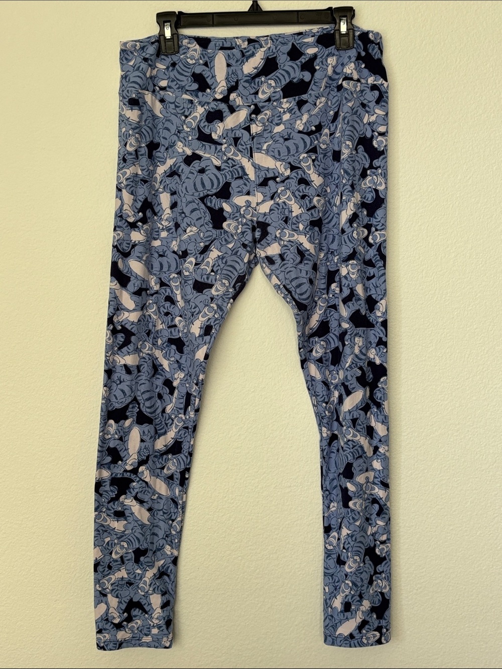 LuLaRoe Navy Blue and Light Blue Tigger Print Leggings Disney Whinnie the Pooh